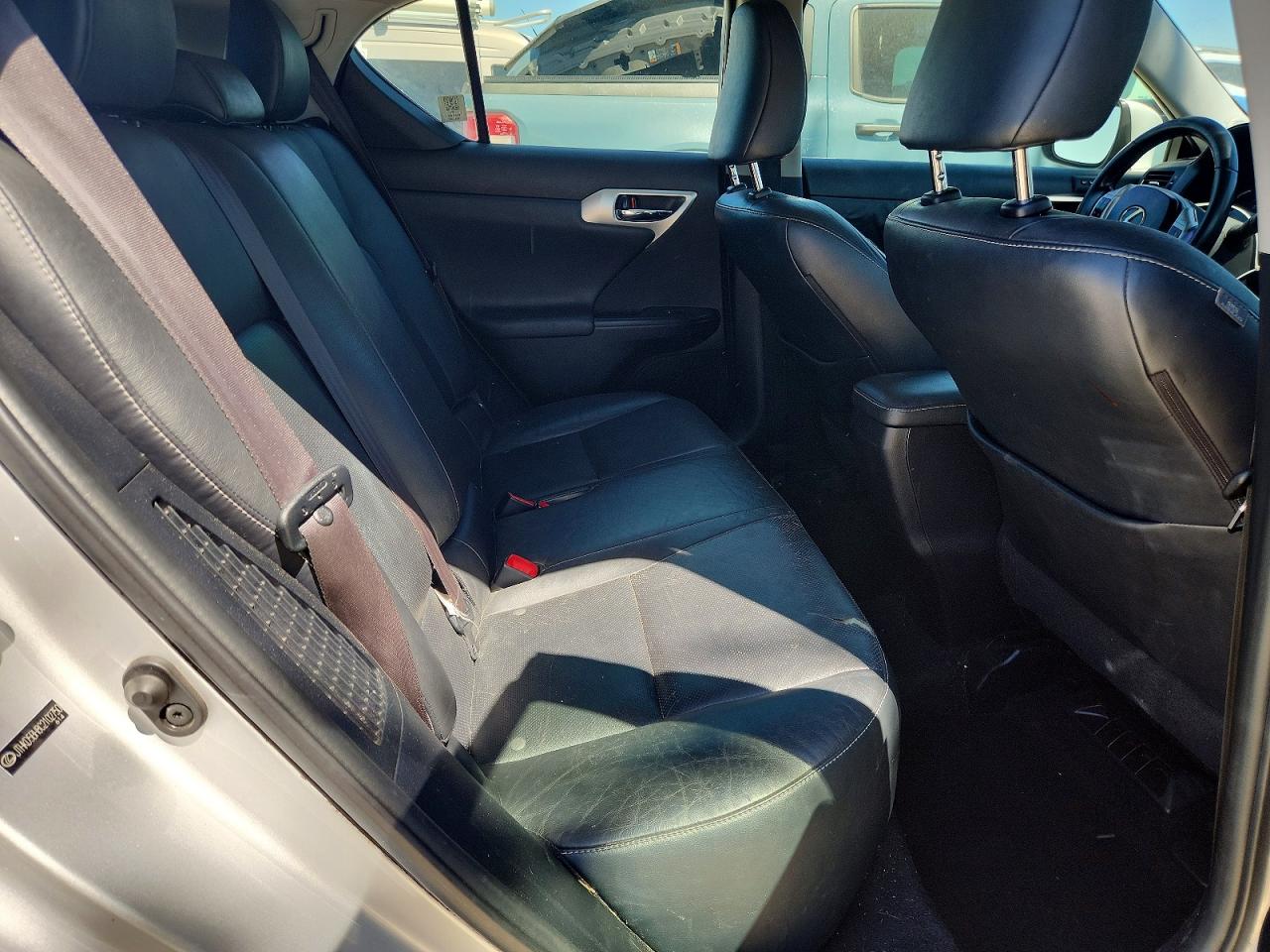 2012 Lexus Ct 200 Silver vin: JTHKD5BH8C2102750