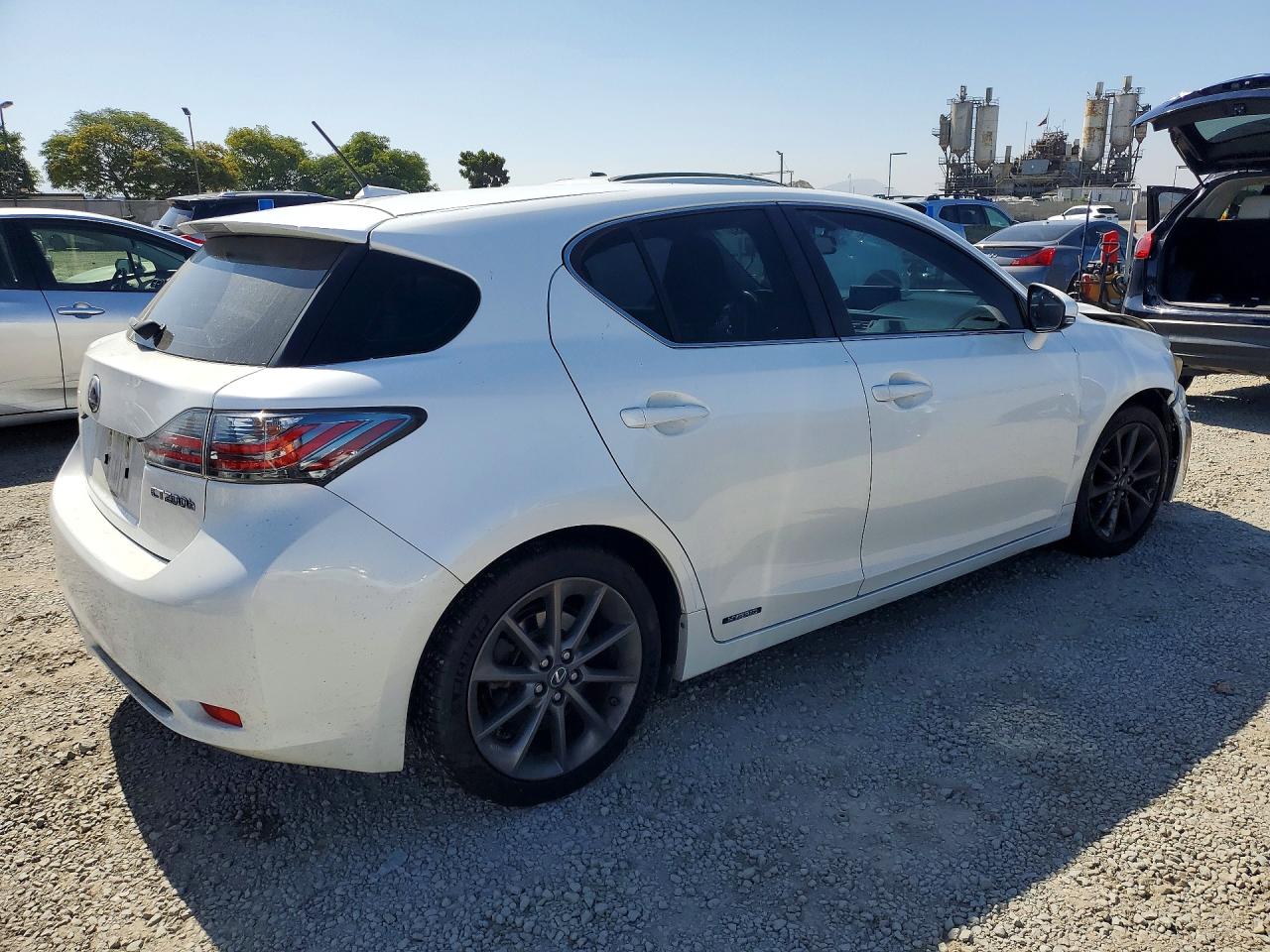 2012 Lexus Ct 200h White vin: JTHKD5BH8C2104868