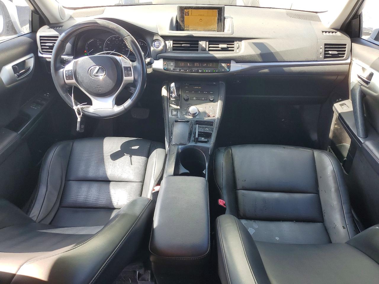 2012 Lexus Ct 200h White vin: JTHKD5BH8C2104868