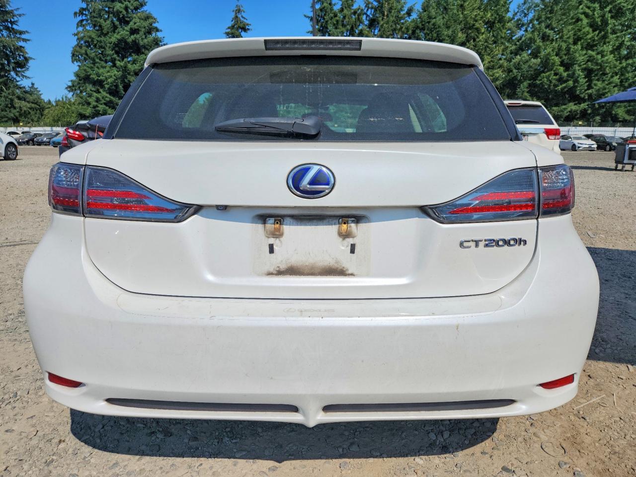 2012 Lexus Ct 200 White vin: JTHKD5BH8C2106877