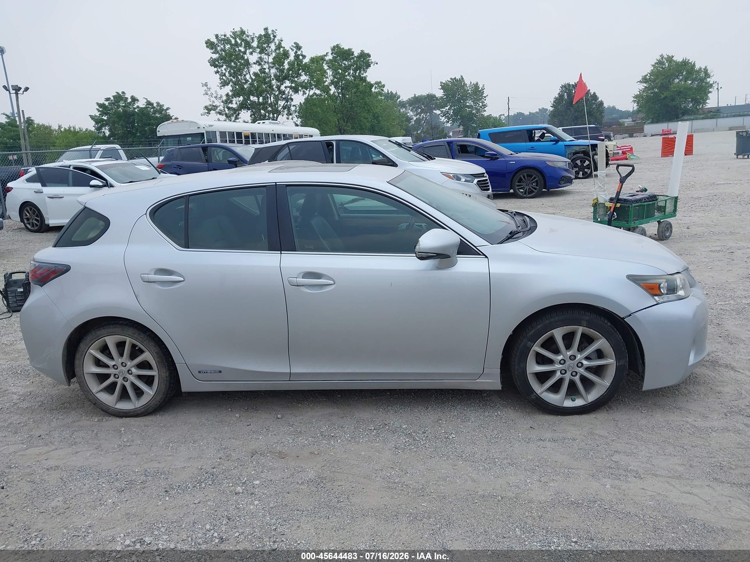2012 Lexus Ct 200h Premium Silver vin: JTHKD5BH8C2116535