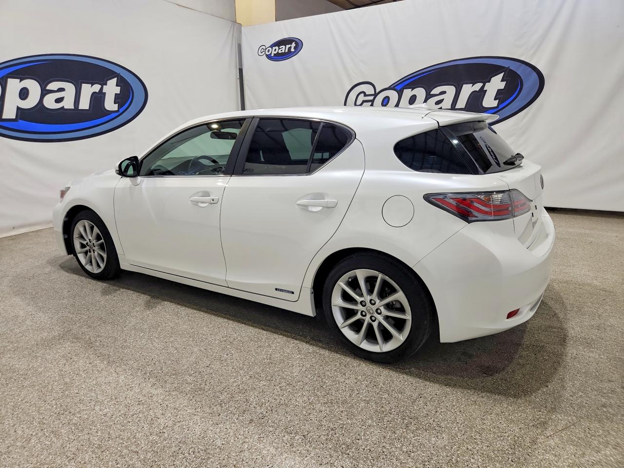 2013 Lexus Ct 200 White vin: JTHKD5BH8D2125219