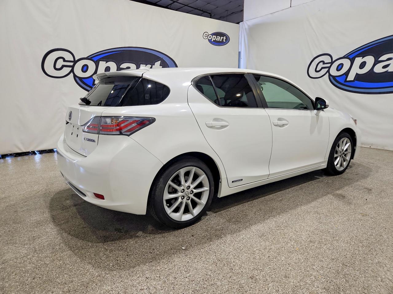 2013 Lexus Ct 200 White vin: JTHKD5BH8D2125219