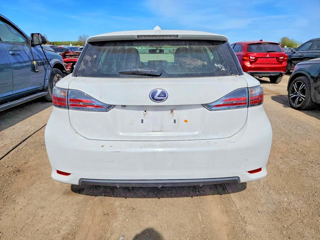 2013 Lexus Ct 200 White vin: JTHKD5BH8D2139539
