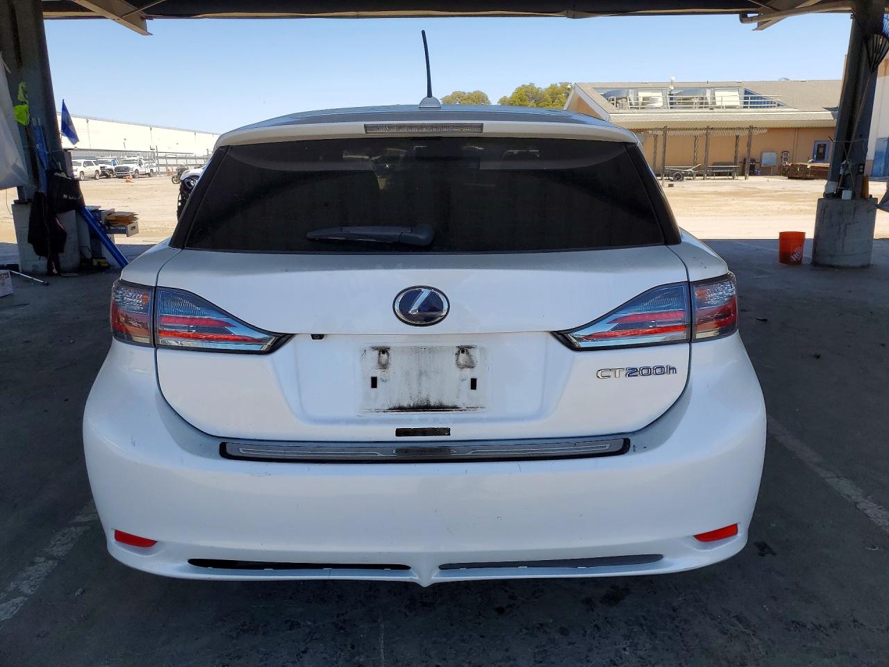 2013 Lexus Ct 200 White vin: JTHKD5BH8D2157958