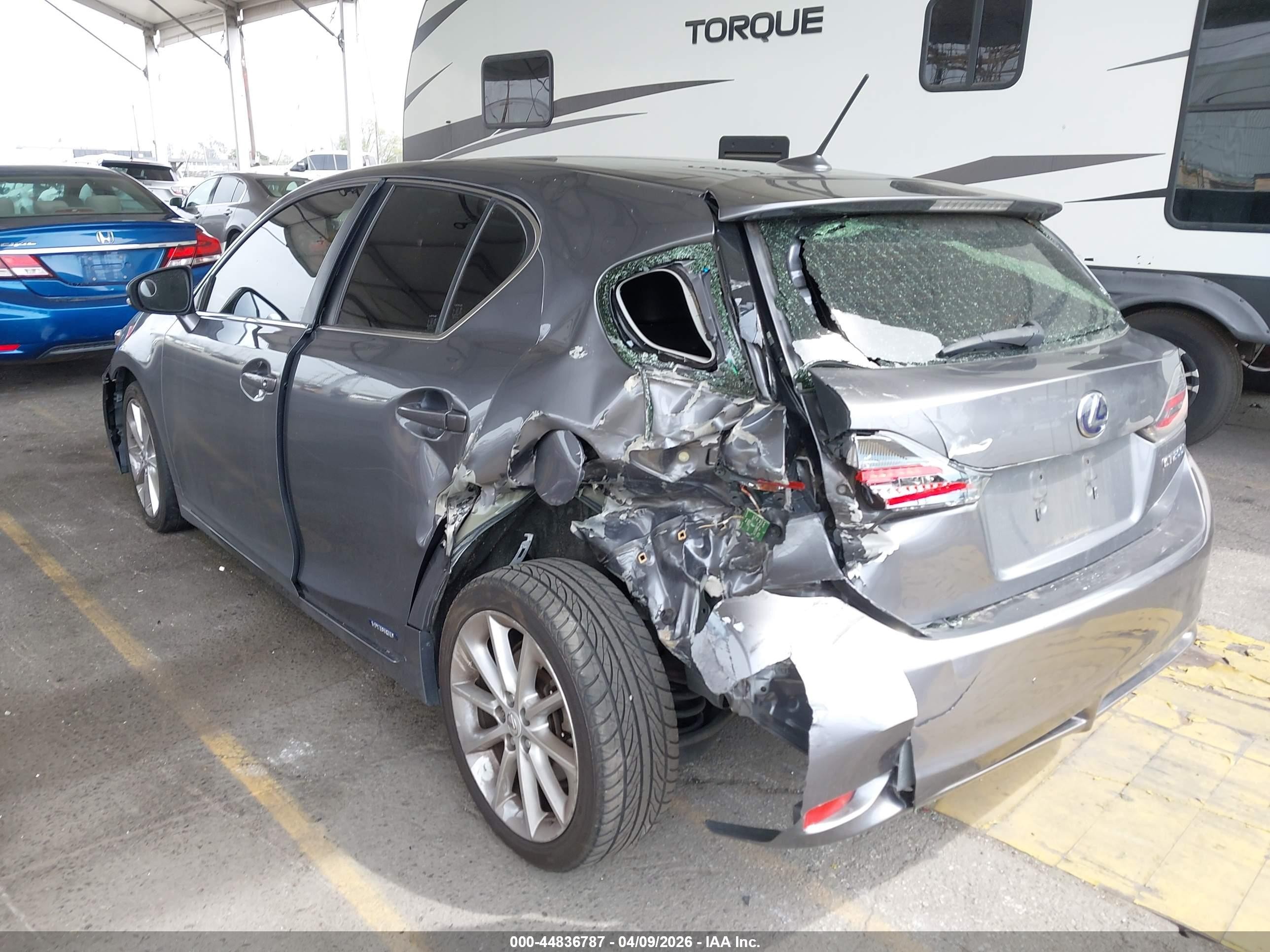 2013 Lexus Ct 200h   Серый vin: JTHKD5BH8D2171732