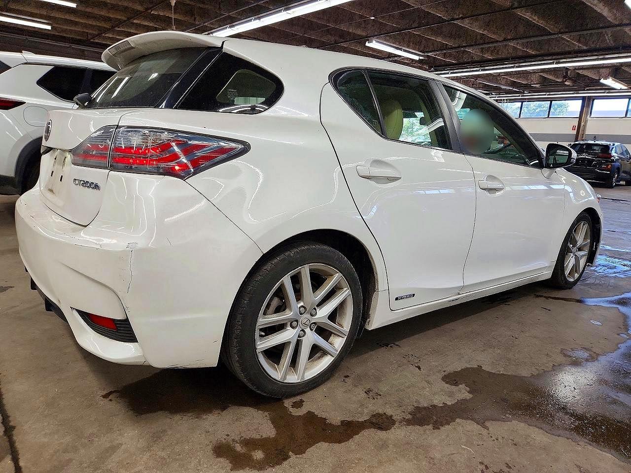 2014 Lexus Ct 200 White vin: JTHKD5BH8E2174681