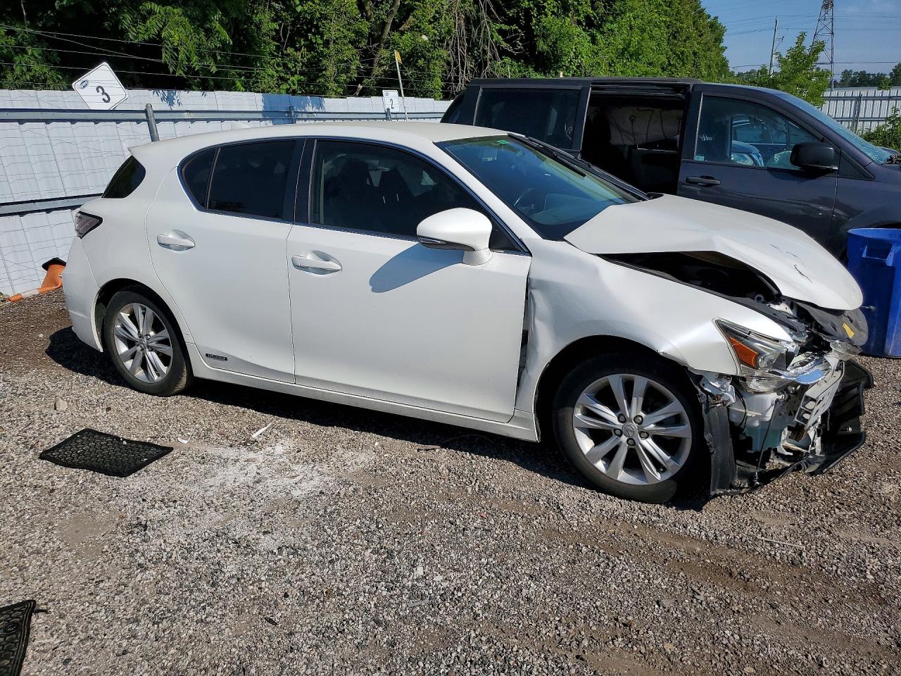 2014 Lexus Ct 200 White vin: JTHKD5BH8E2182098