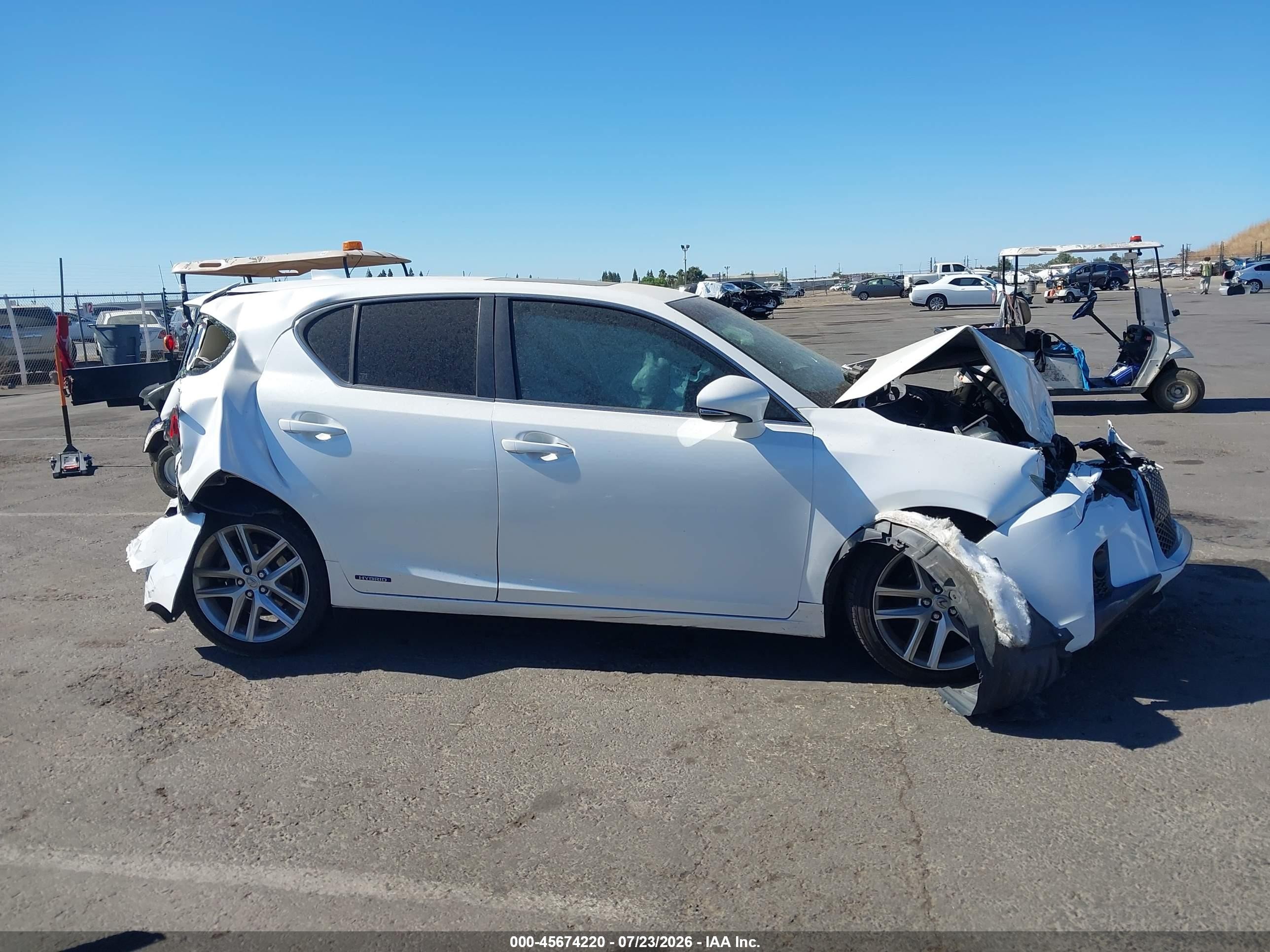 2015 Lexus Ct 200h White vin: JTHKD5BH8F2238204