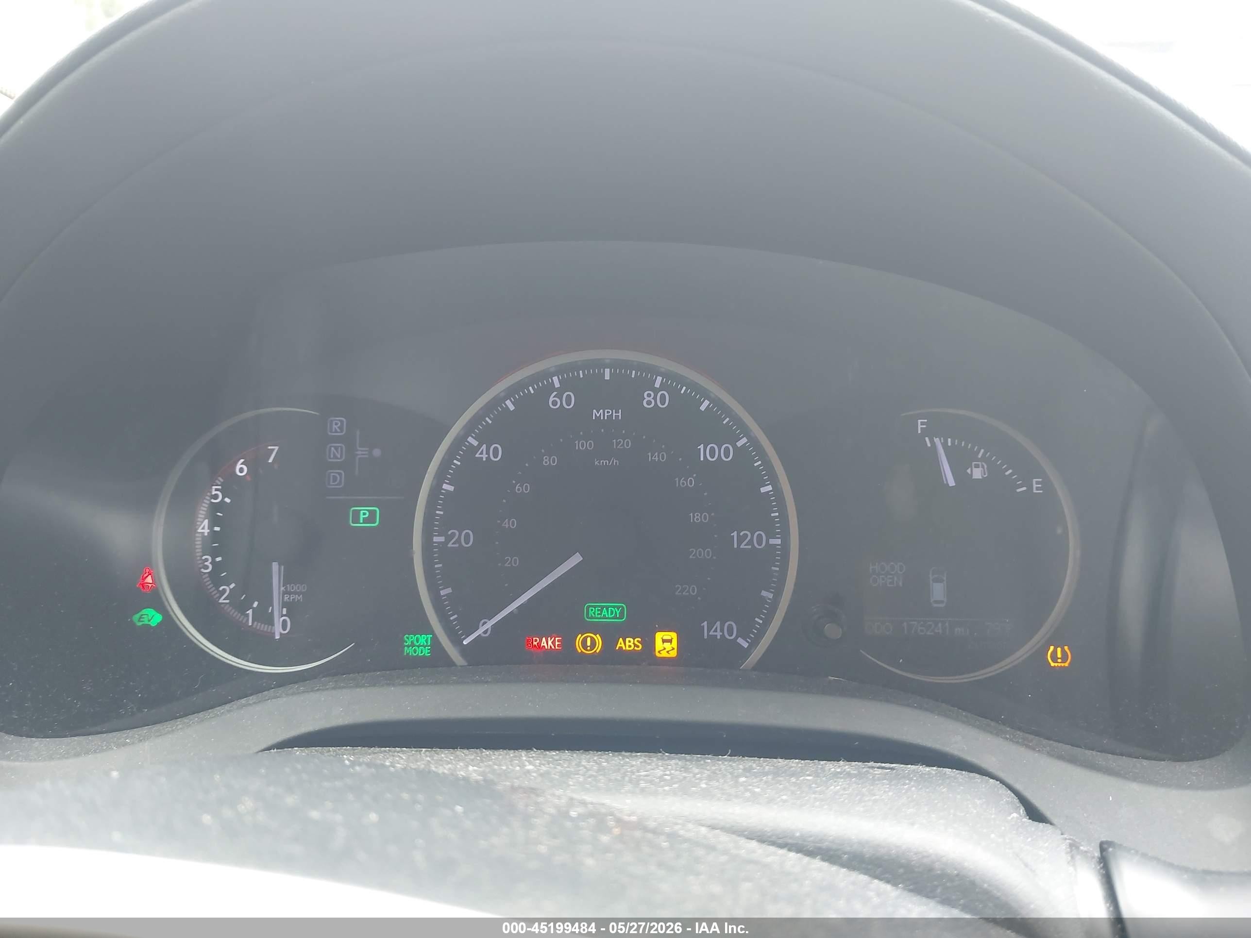 2011 Lexus Ct 200h Premium Серебряный vin: JTHKD5BH9B2015132