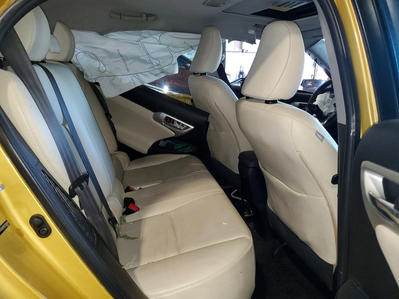 2011 Lexus Ct 200 Yellow vin: JTHKD5BH9B2030889