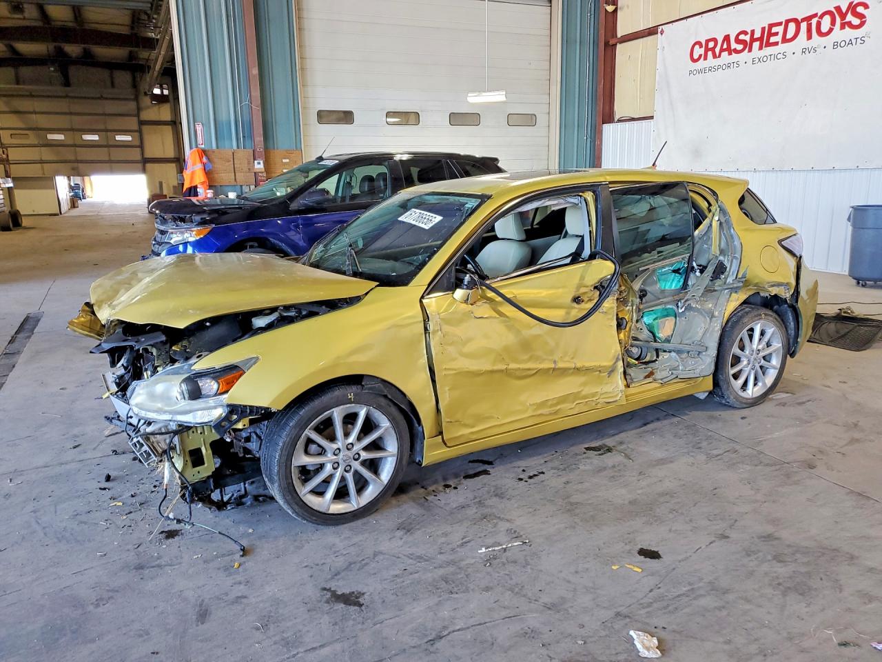 2011 Lexus Ct 200 Yellow vin: JTHKD5BH9B2030889