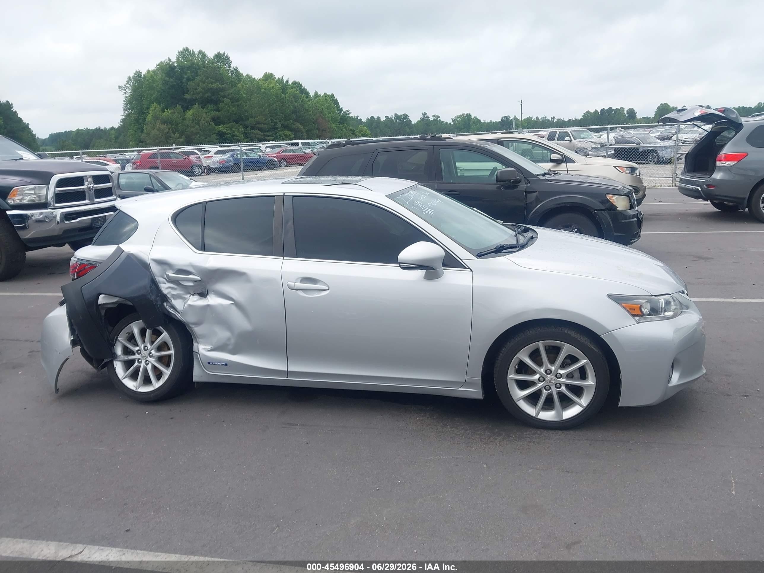 2011 Lexus Ct 200h Premium Серебряный vin: JTHKD5BH9B2034943
