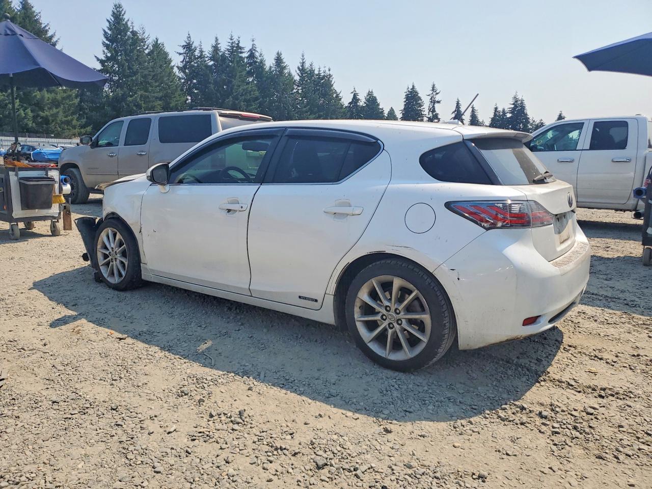 2012 Lexus Ct 200 White vin: JTHKD5BH9C2069449