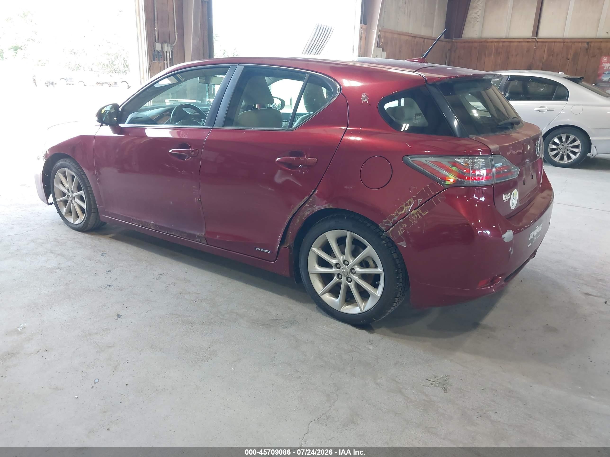 2012 Lexus Ct 200h Premium Red vin: JTHKD5BH9C2108573