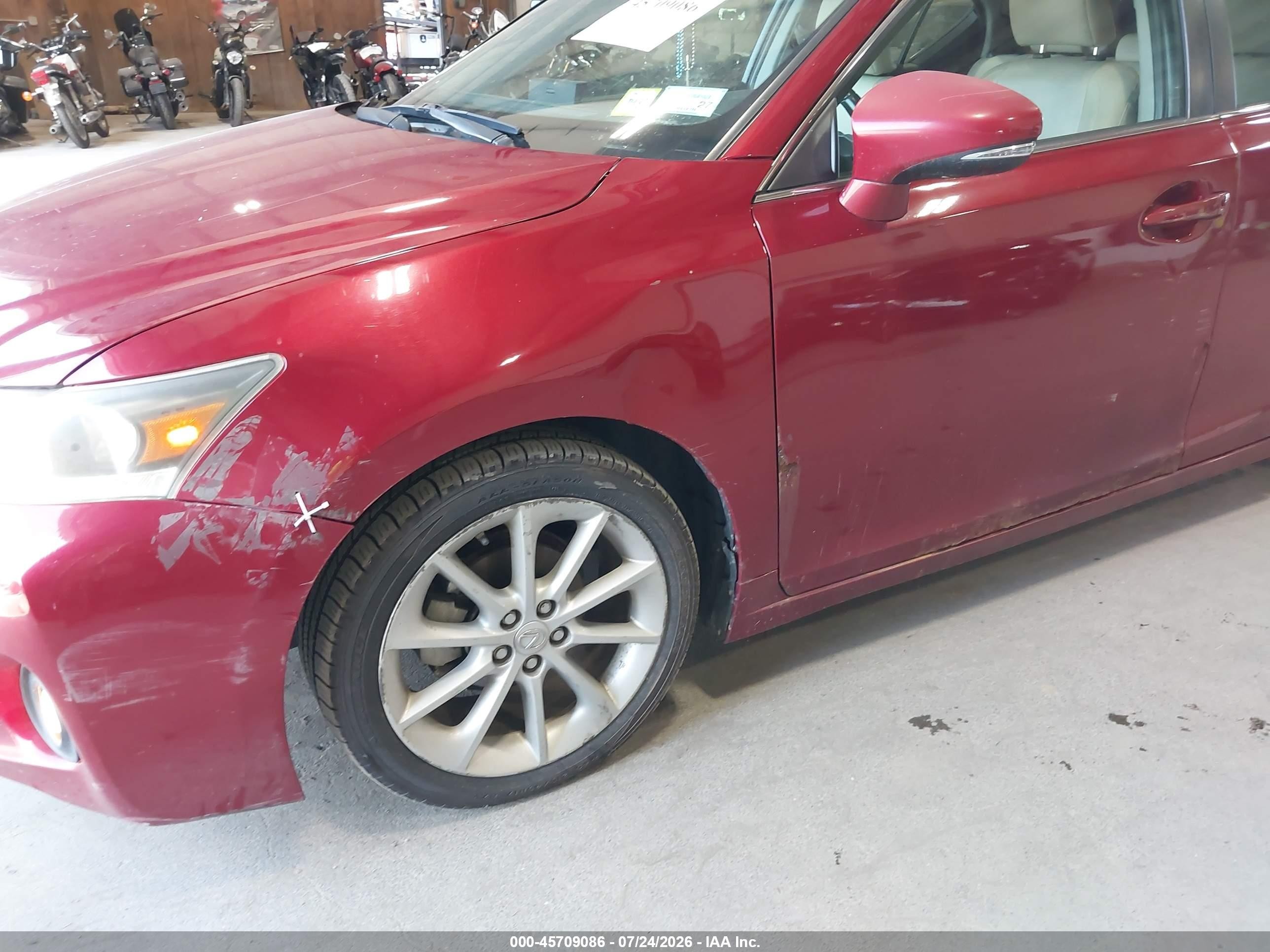 2012 Lexus Ct 200h Premium Red vin: JTHKD5BH9C2108573