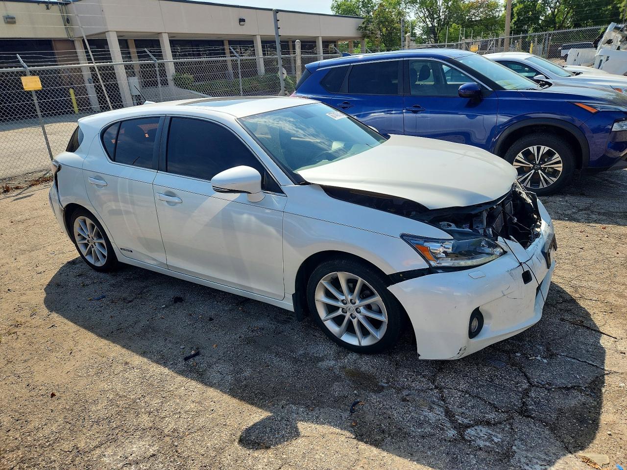2013 Lexus Ct 200 White vin: JTHKD5BH9D2126203