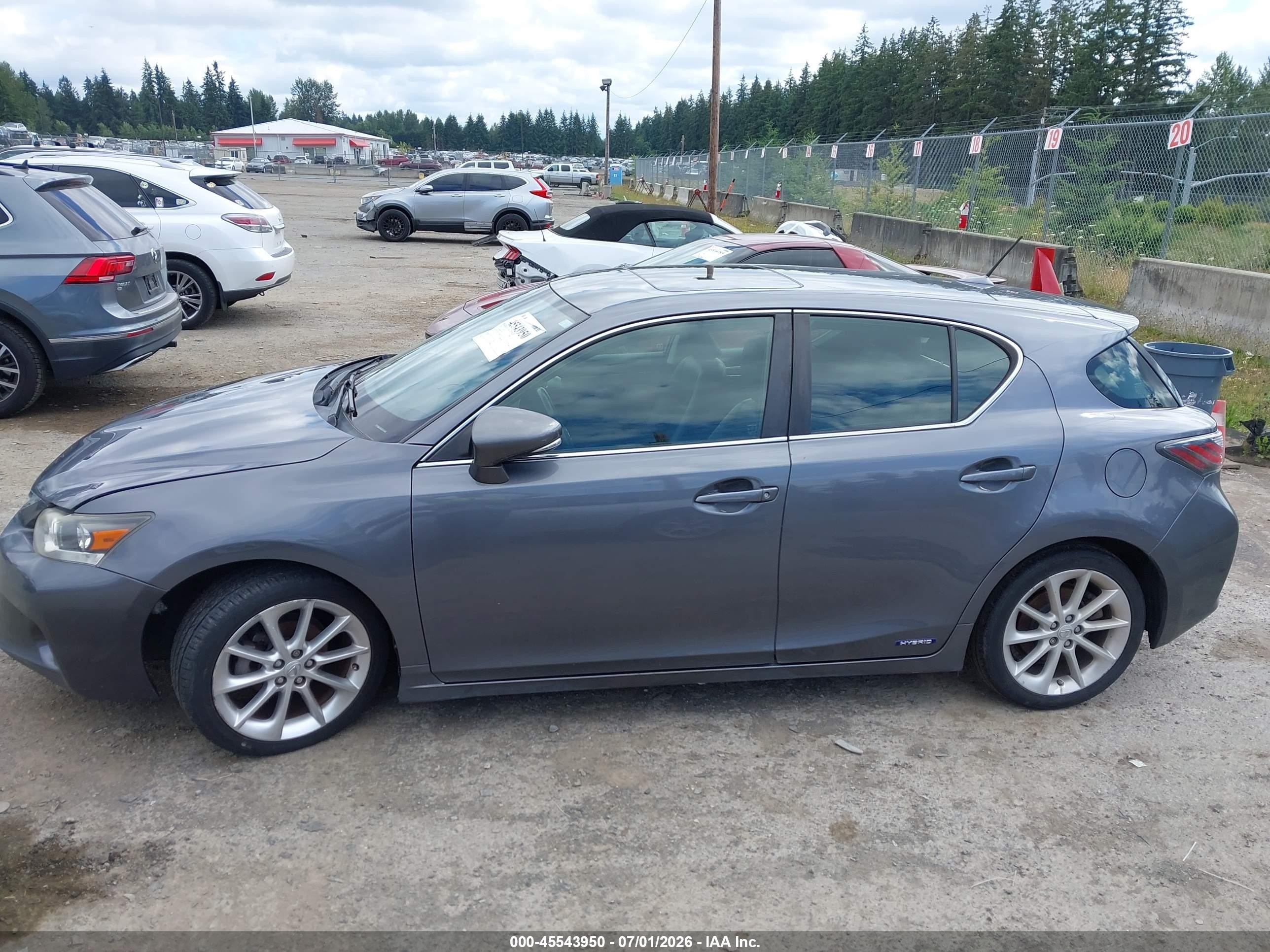 2013 Lexus Ct 200h   Gray vin: JTHKD5BH9D2132809