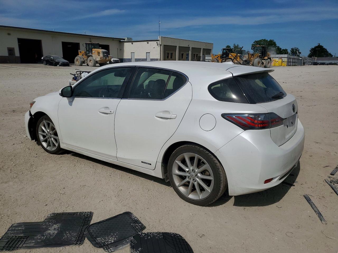 2013 Lexus Ct 200 White vin: JTHKD5BH9D2134267