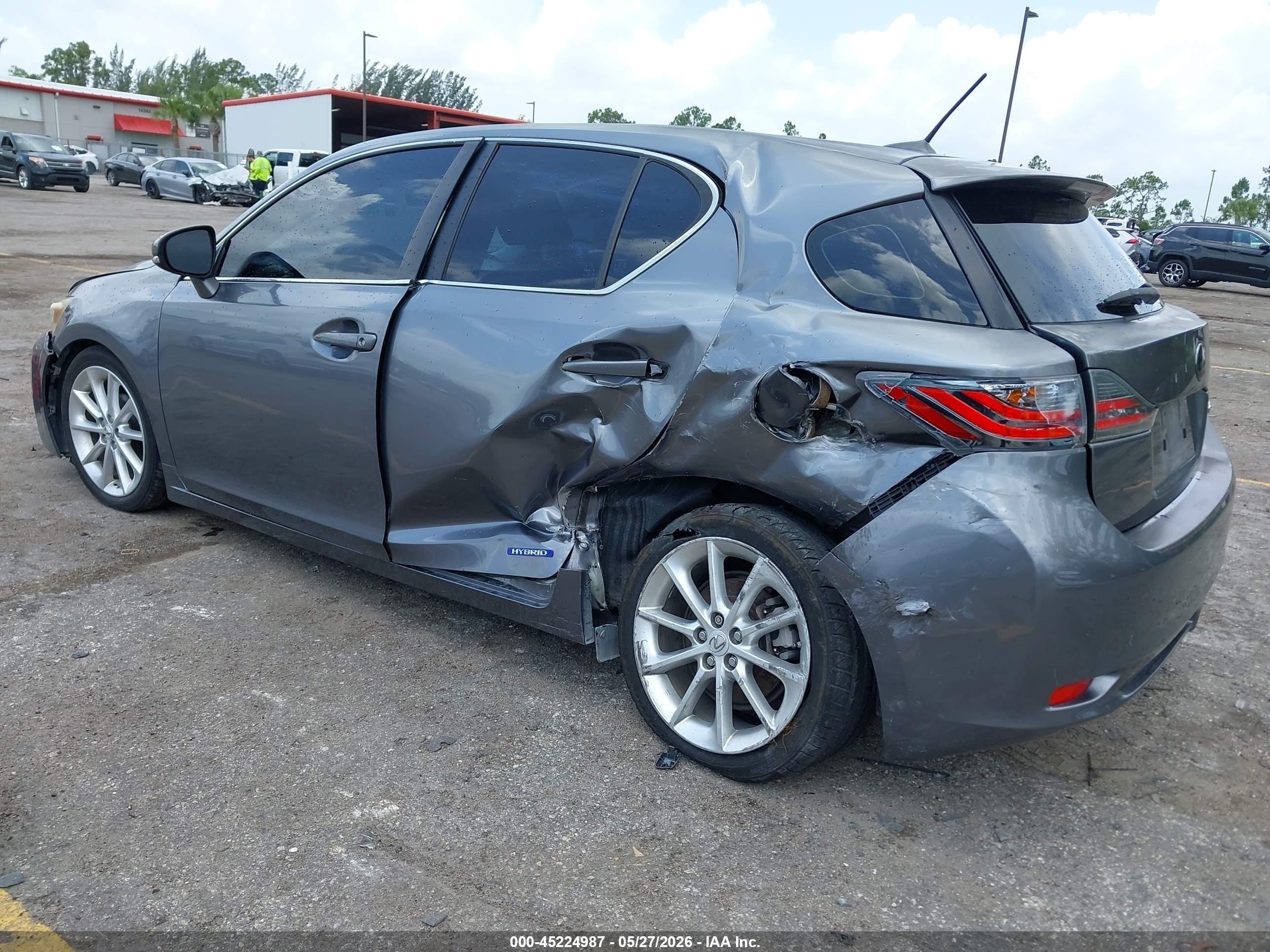 2013 Lexus Ct 200h   Gray vin: JTHKD5BH9D2169794