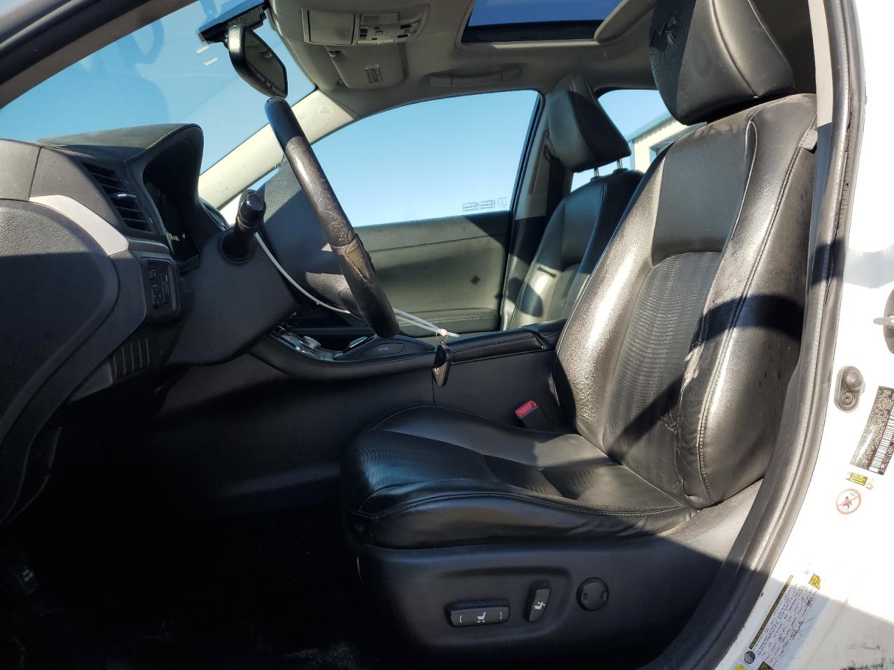 2013 Lexus Ct 200 White vin: JTHKD5BH9D2171514 Damage: Steering Wheel, Worn, Replacement Required