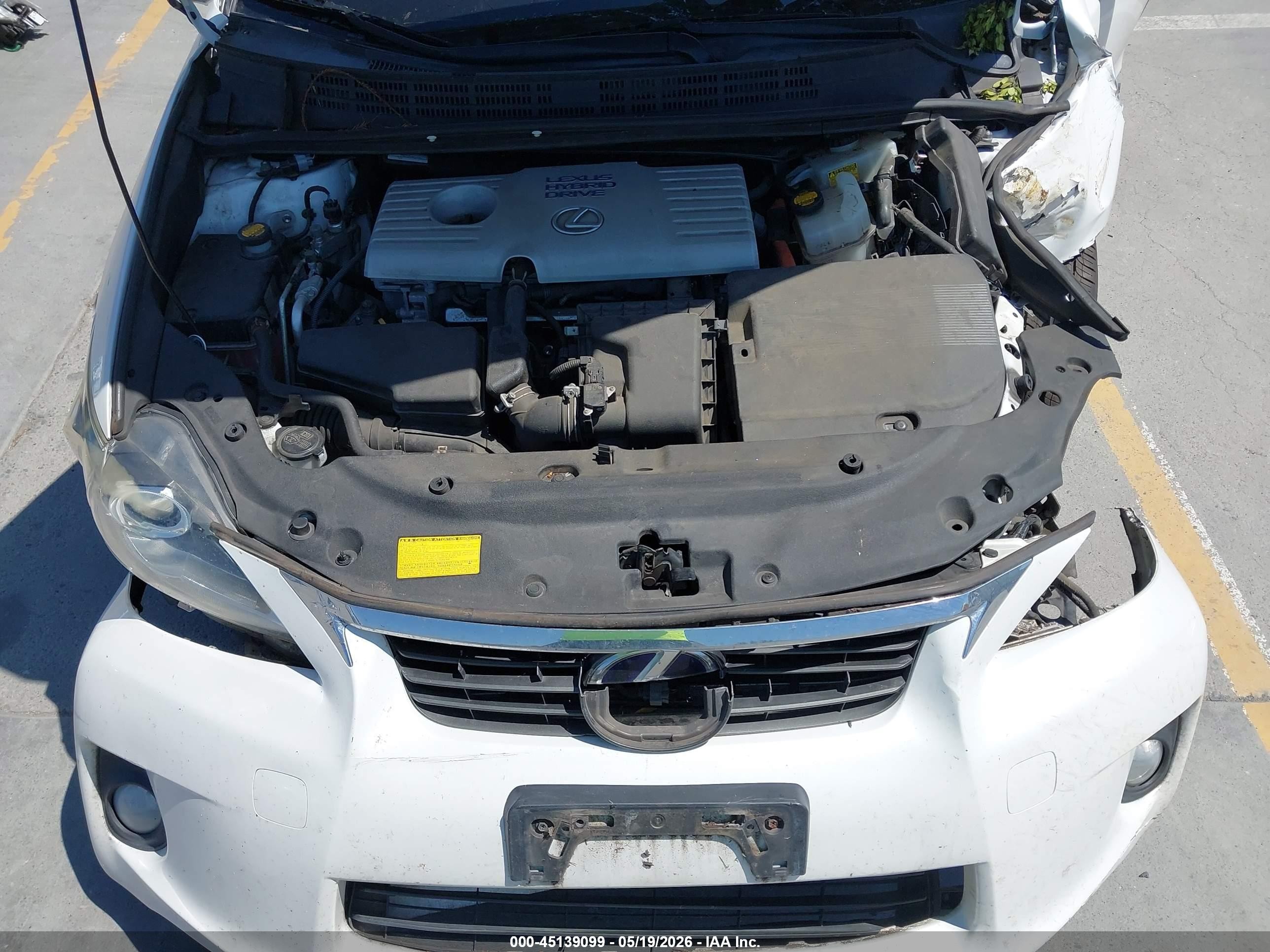 2013 Lexus Ct 200h   White vin: JTHKD5BH9D2172873
