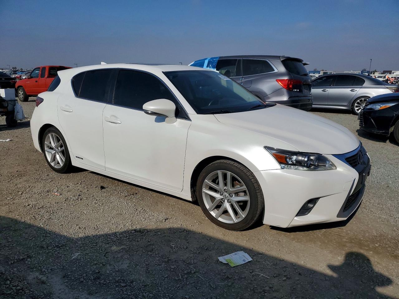 2015 Lexus Ct 200 White vin: JTHKD5BH9F2232699