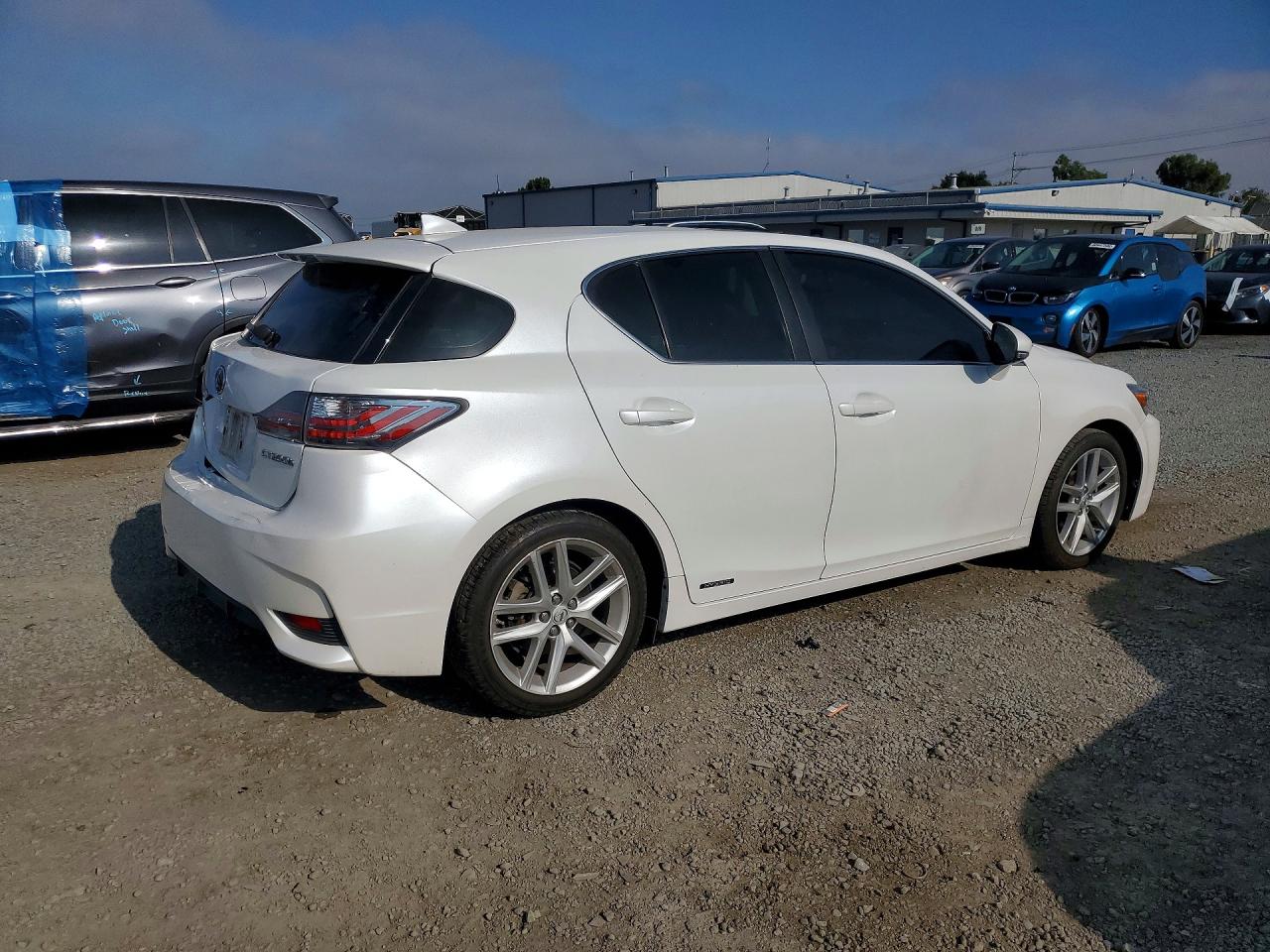 2015 Lexus Ct 200 White vin: JTHKD5BH9F2232699