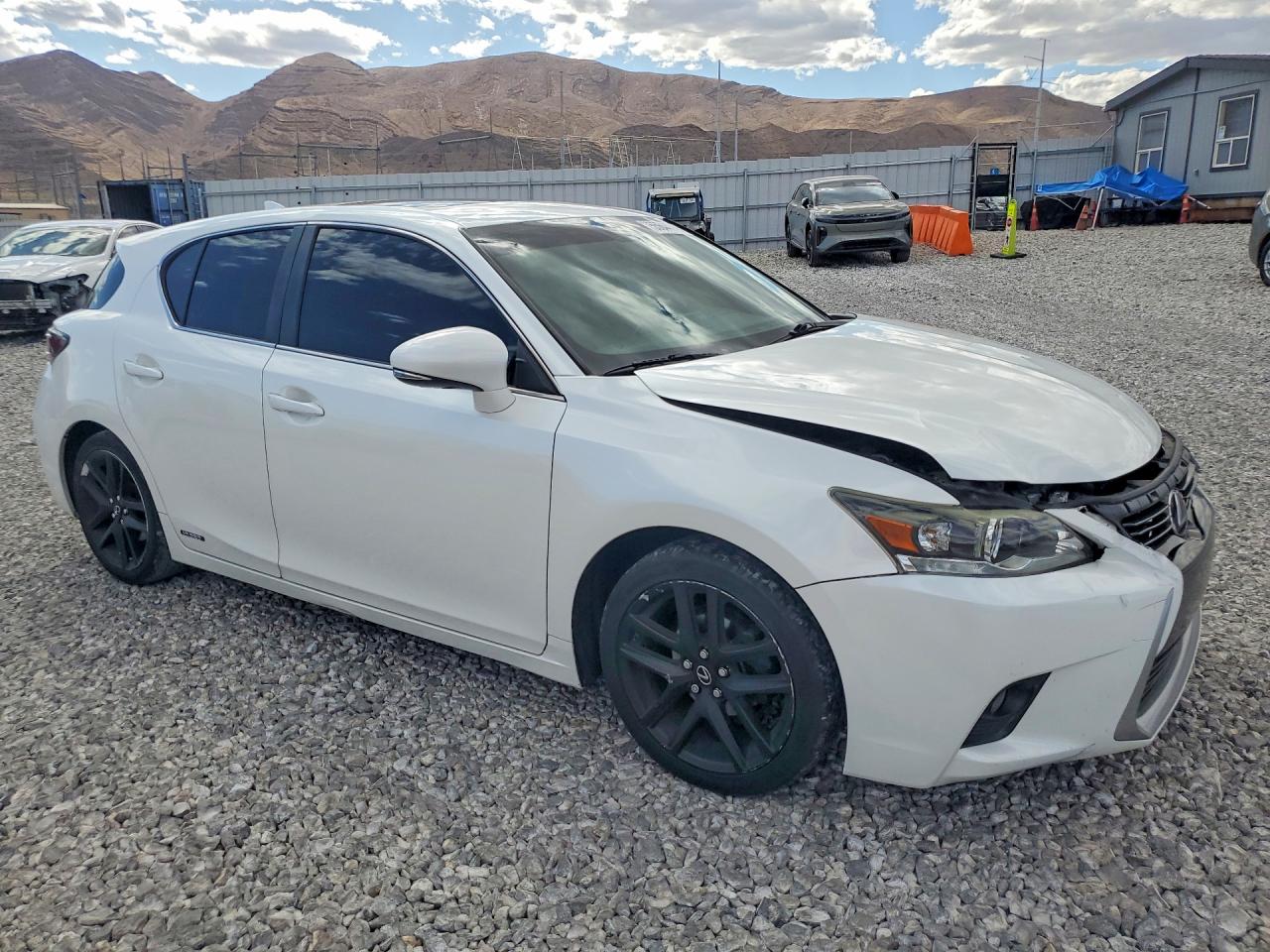 2015 Lexus Ct 200 White vin: JTHKD5BH9F2234176