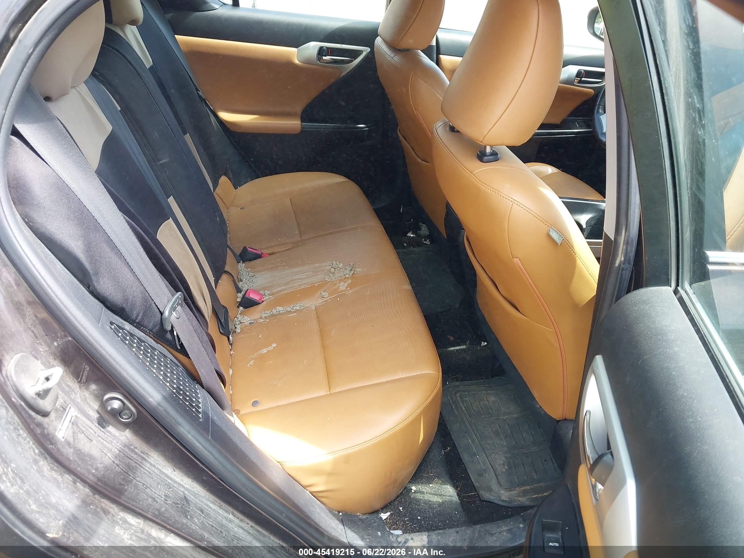 2011 Lexus Ct 200h Premium Purple vin: JTHKD5BHXB2015768