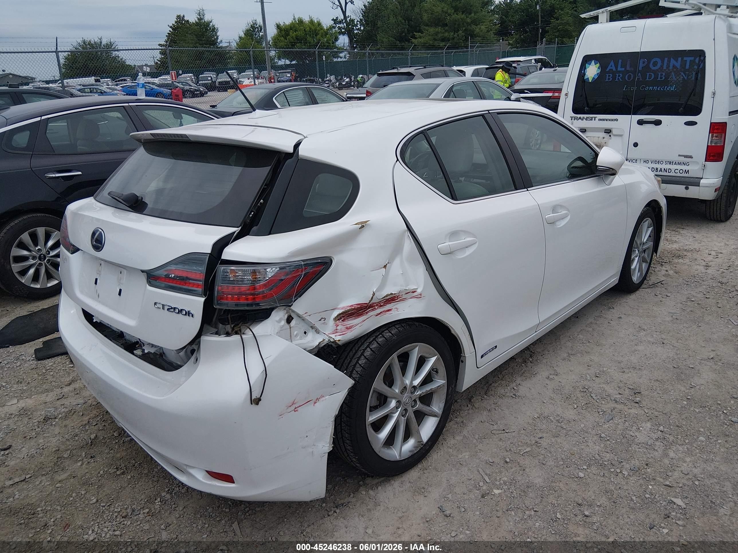2011 Lexus Ct 200h Premium White vin: JTHKD5BHXB2027726