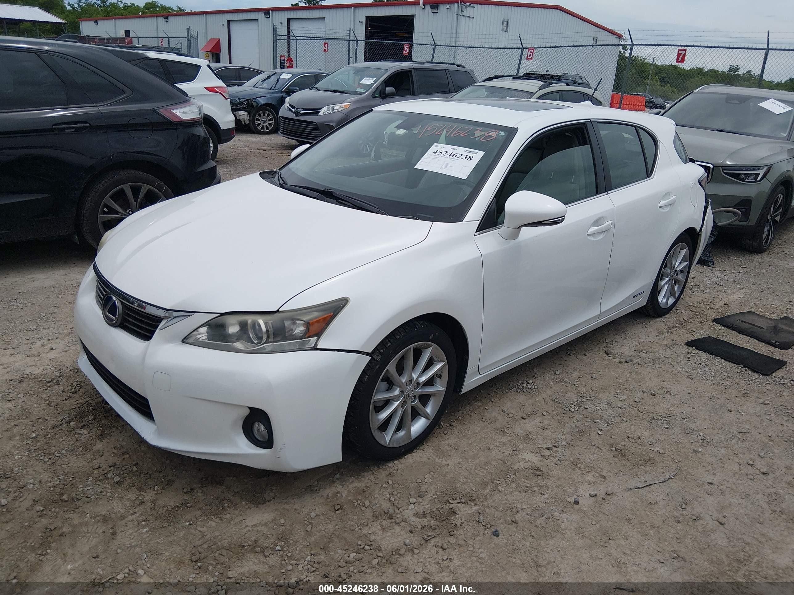 2011 Lexus Ct 200h Premium White vin: JTHKD5BHXB2027726