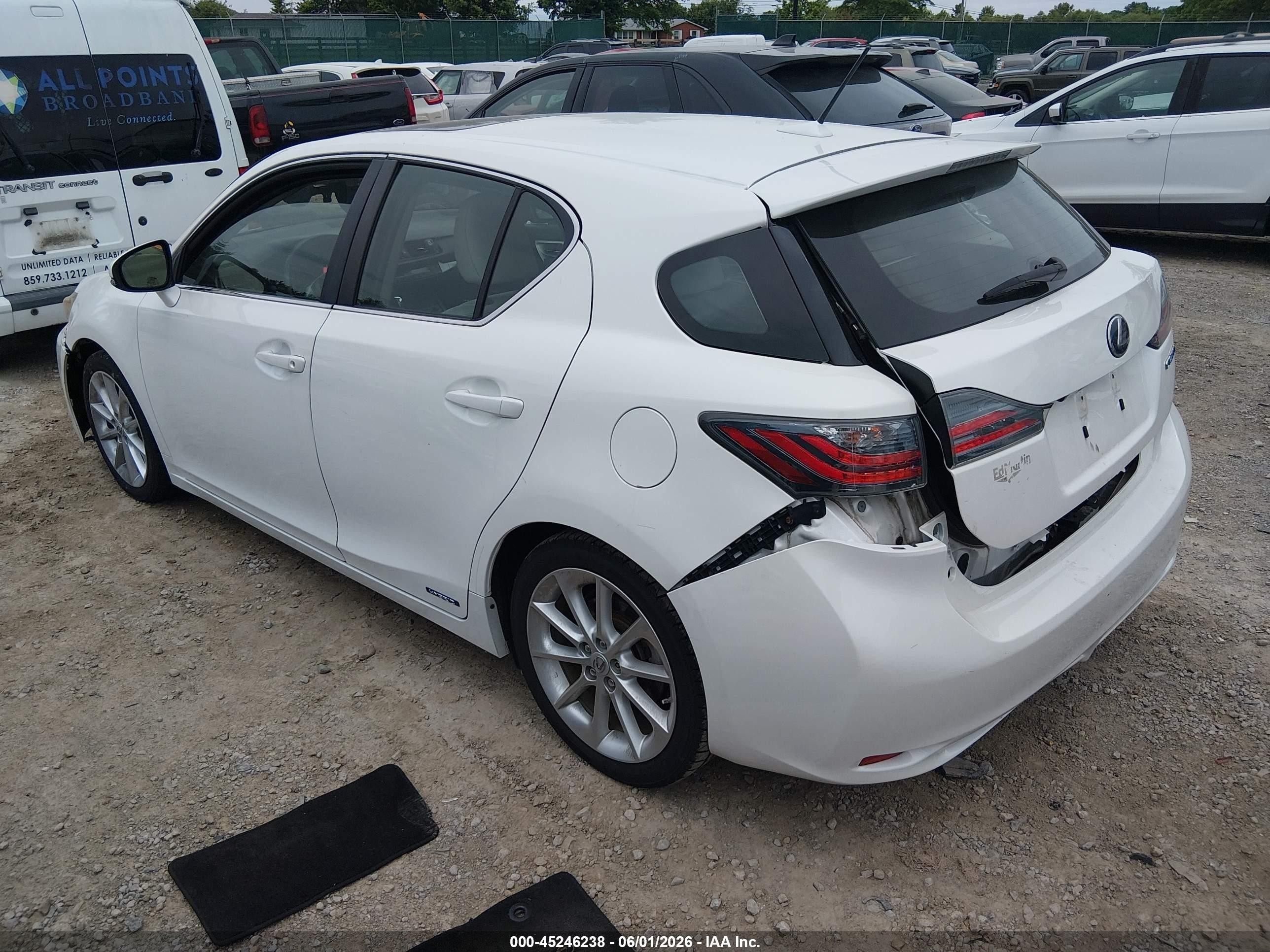 2011 Lexus Ct 200h Premium White vin: JTHKD5BHXB2027726