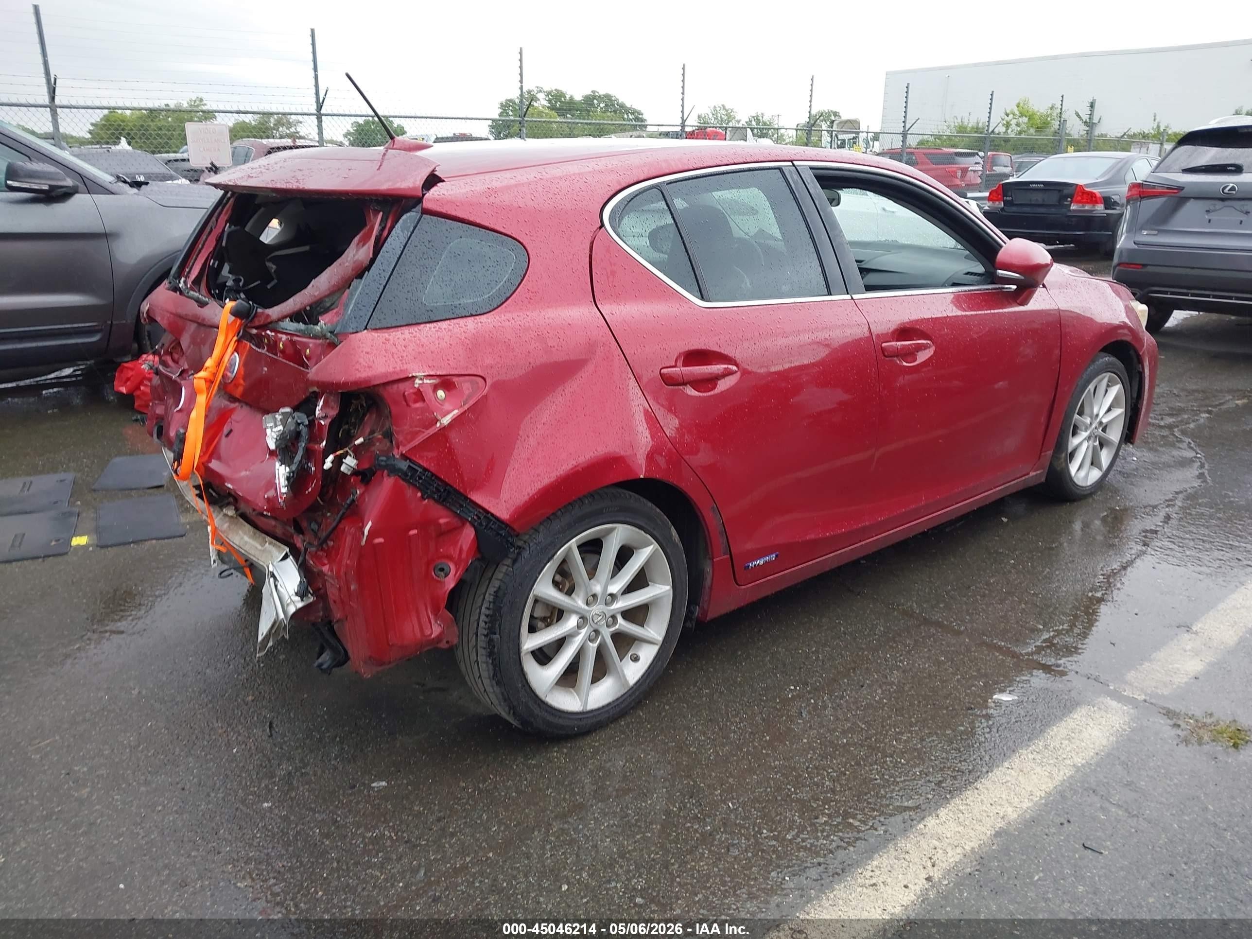 2012 Lexus Ct 200h Premium Red vin: JTHKD5BHXC2055902