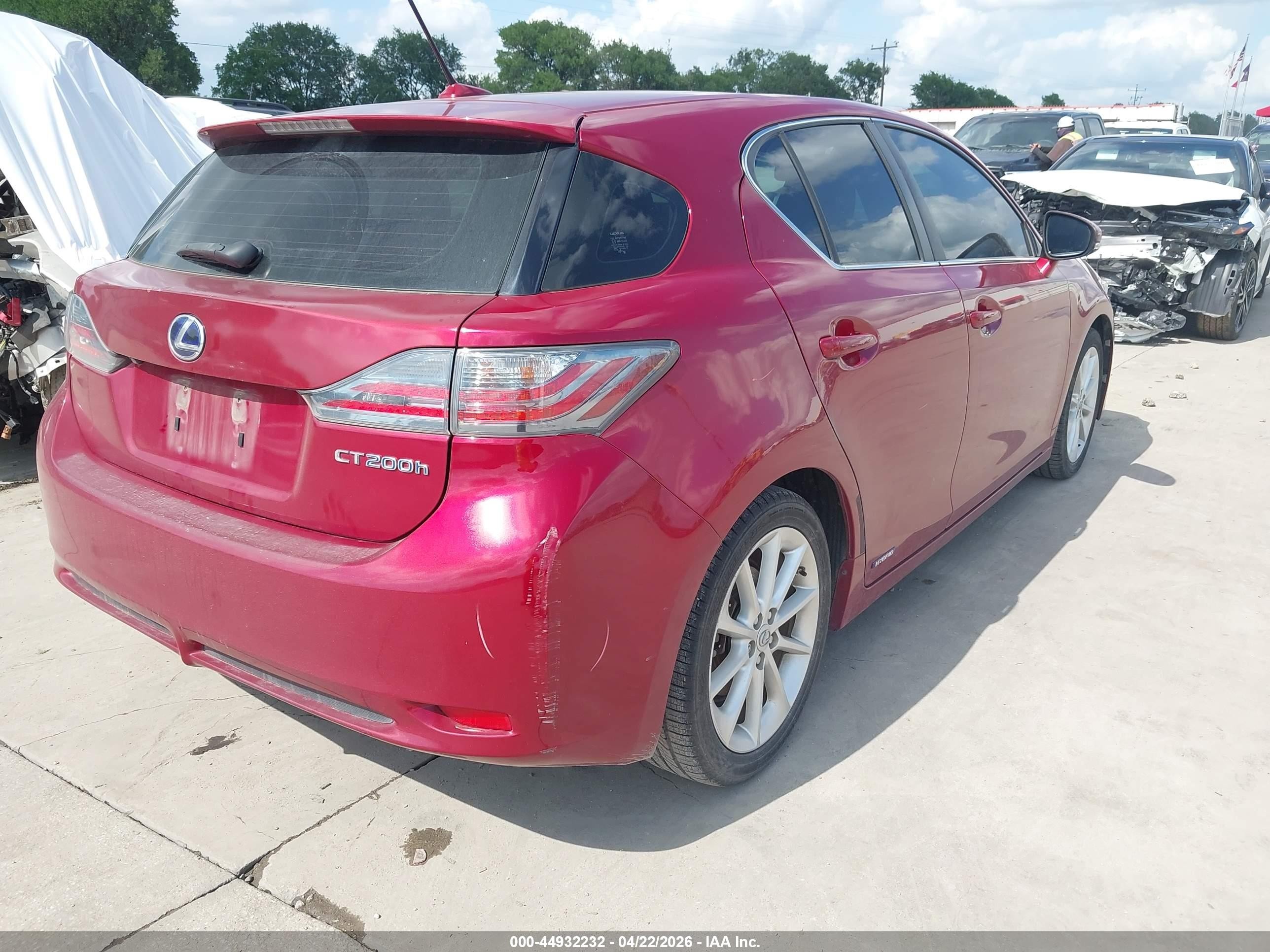 2012 Lexus Ct 200h Premium Red vin: JTHKD5BHXC2074868