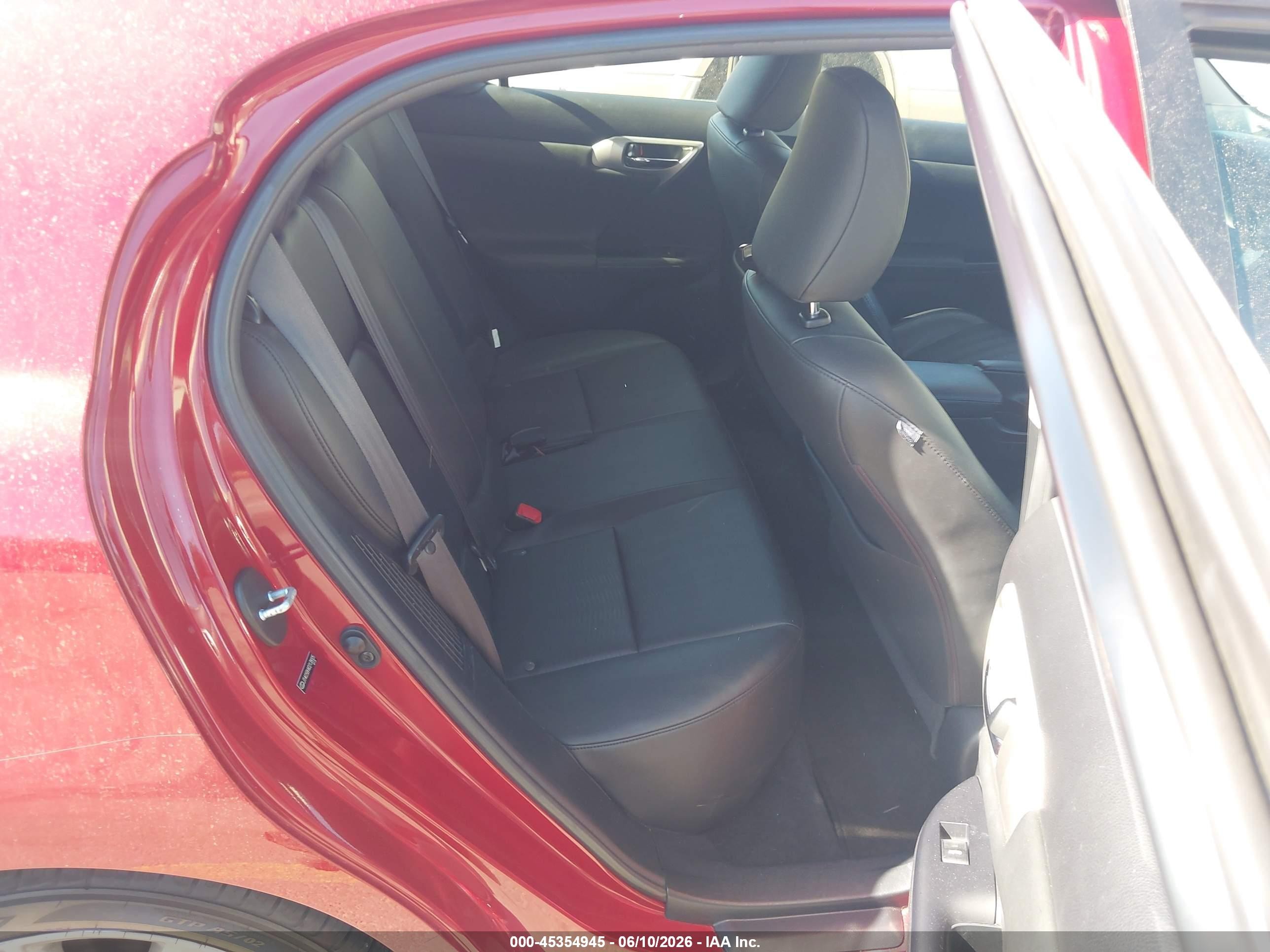 2013 Lexus Ct 200h   Red vin: JTHKD5BHXD2138005