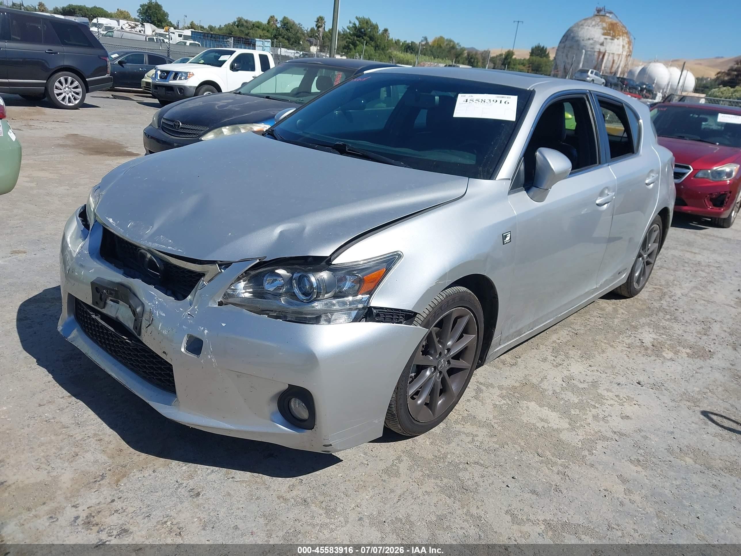 2013 Lexus Ct 200h   Silver vin: JTHKD5BHXD2170372