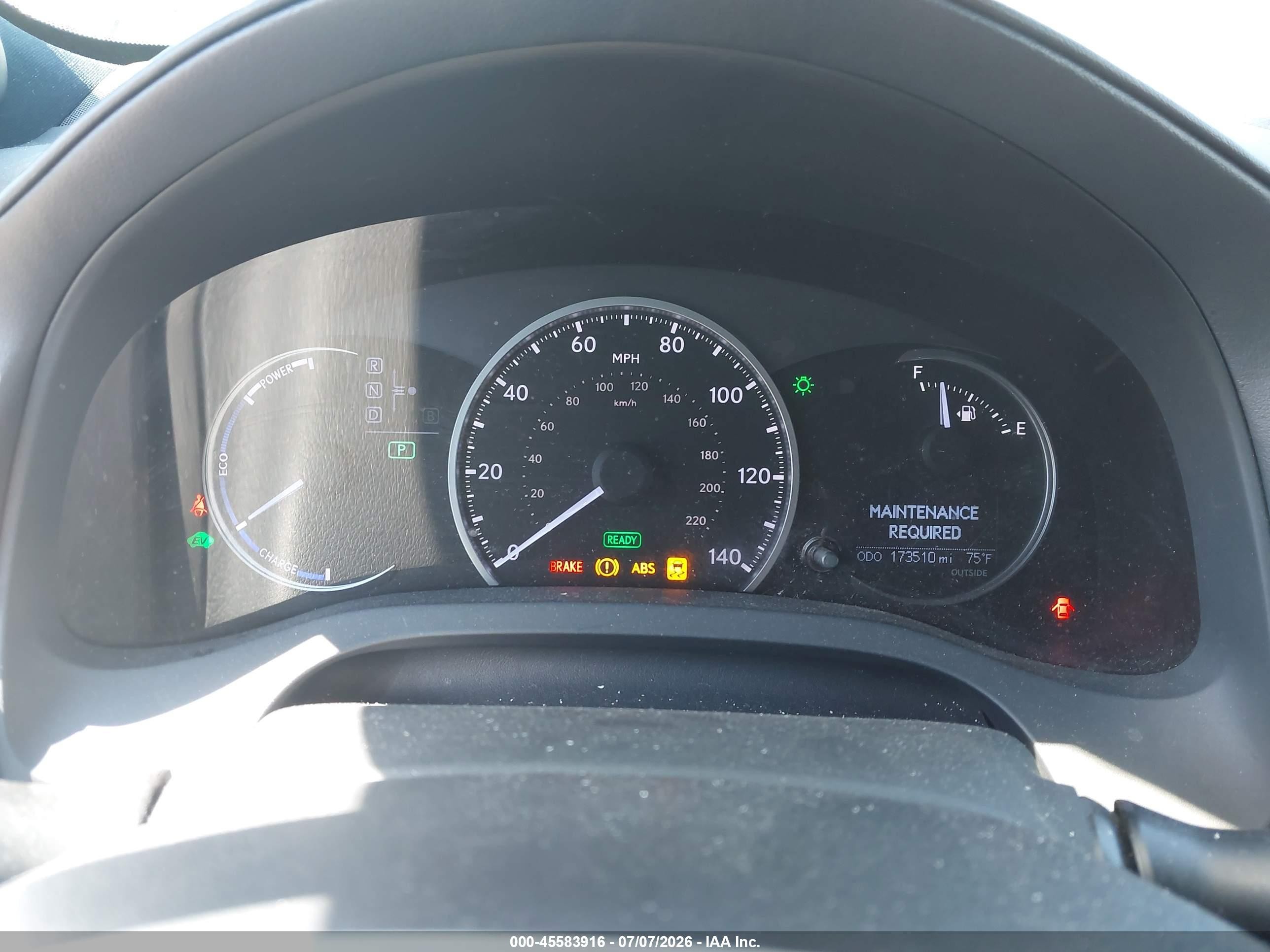 2013 Lexus Ct 200h   Silver vin: JTHKD5BHXD2170372