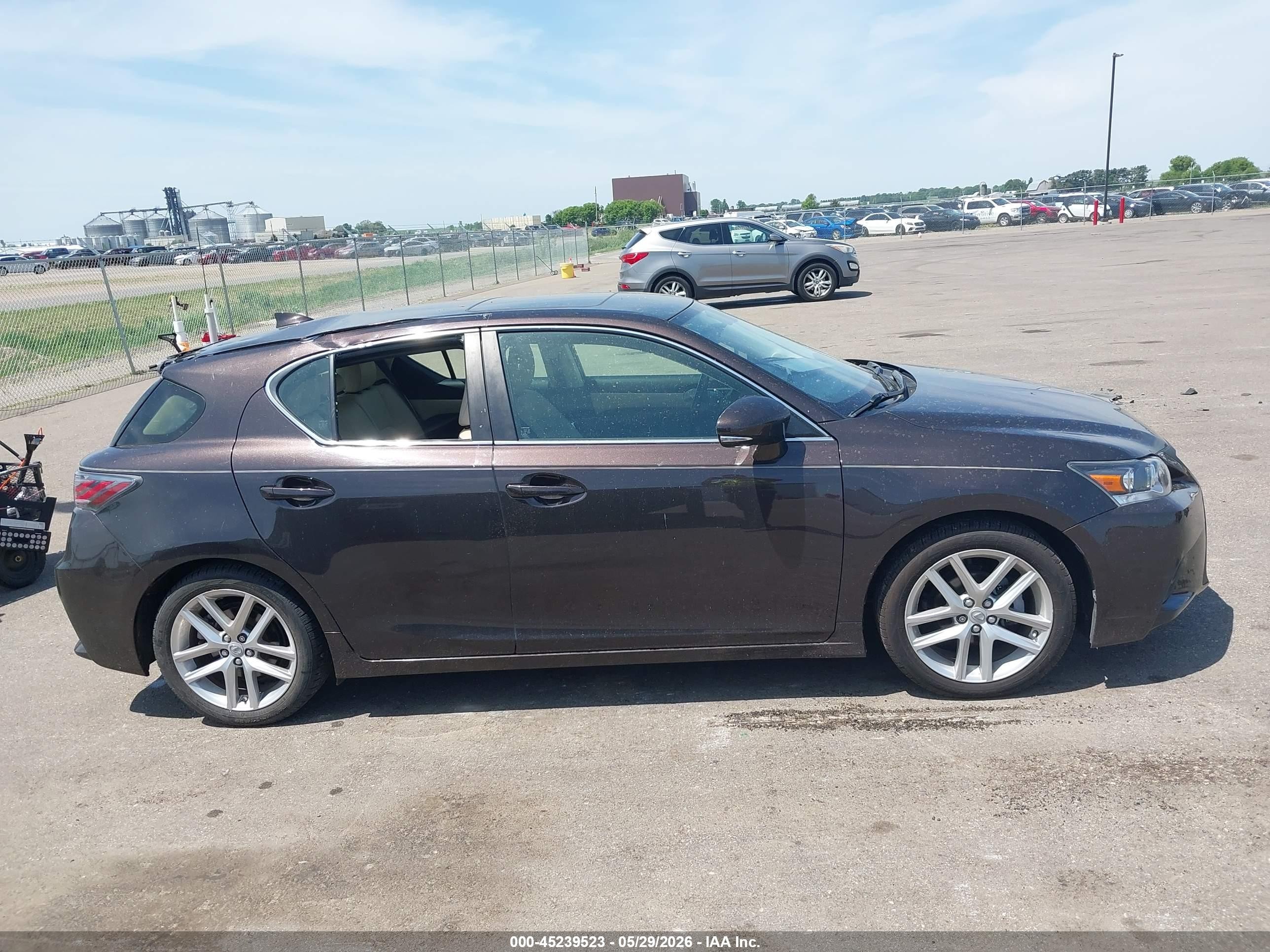 2014 Lexus Ct 200h   Brown vin: JTHKD5BHXE2194382