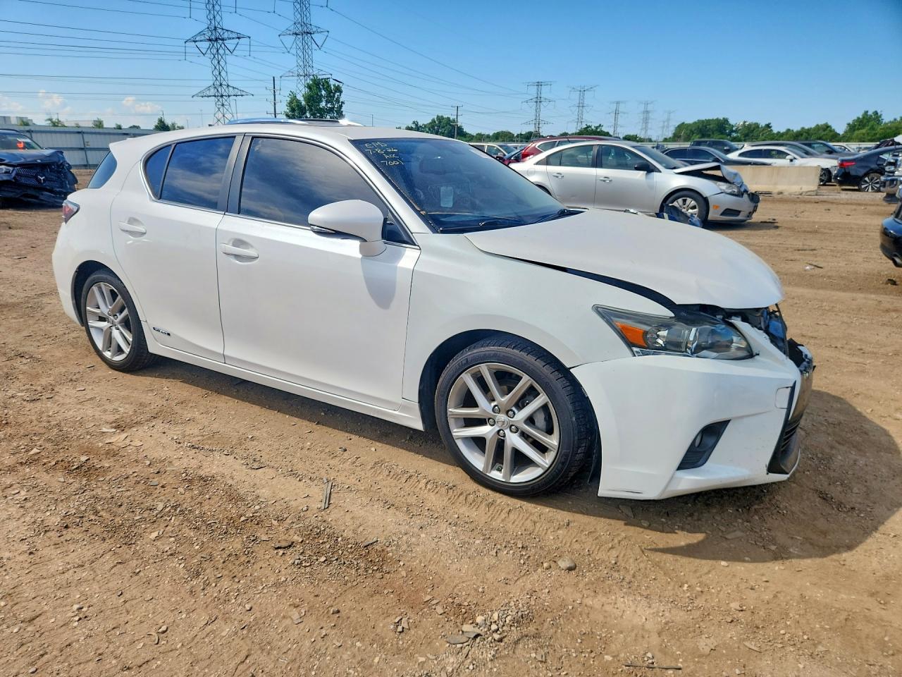 2015 Lexus Ct 200 Белый vin: JTHKD5BHXF2214339