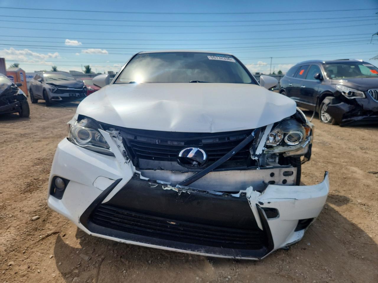 2015 Lexus Ct 200 Белый vin: JTHKD5BHXF2214339