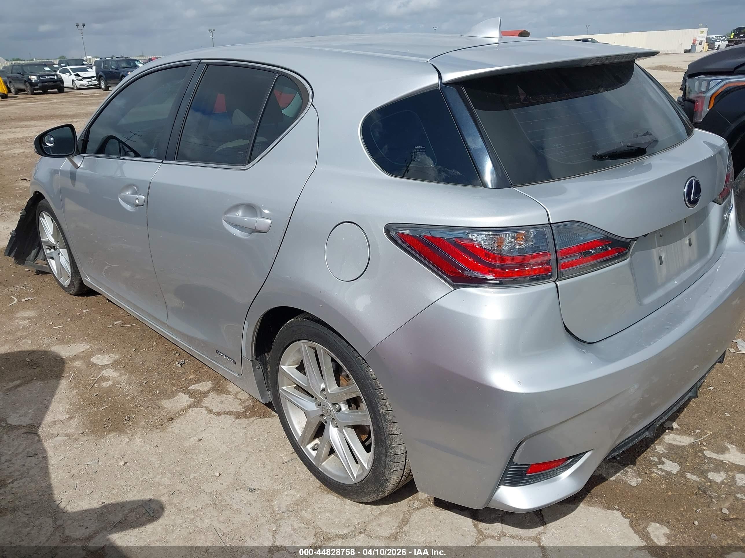 2015 Lexus Ct 200h Silver vin: JTHKD5BHXF2225888