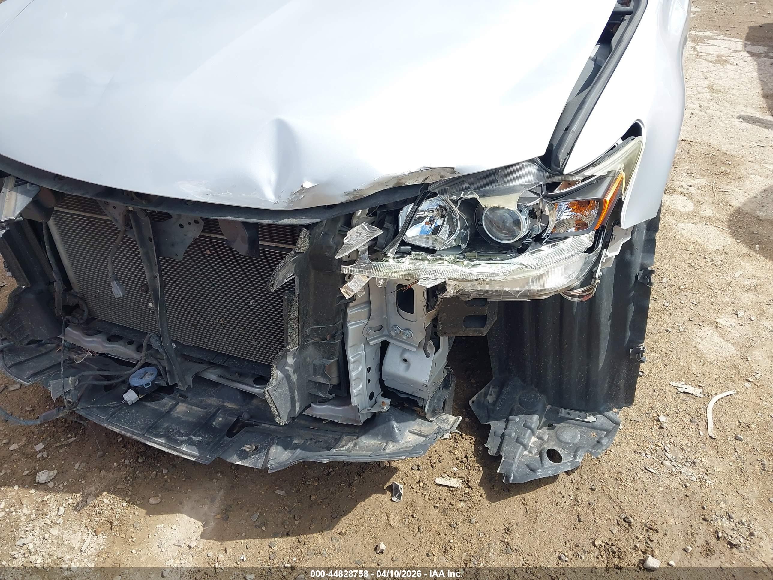 2015 Lexus Ct 200h Silver vin: JTHKD5BHXF2225888