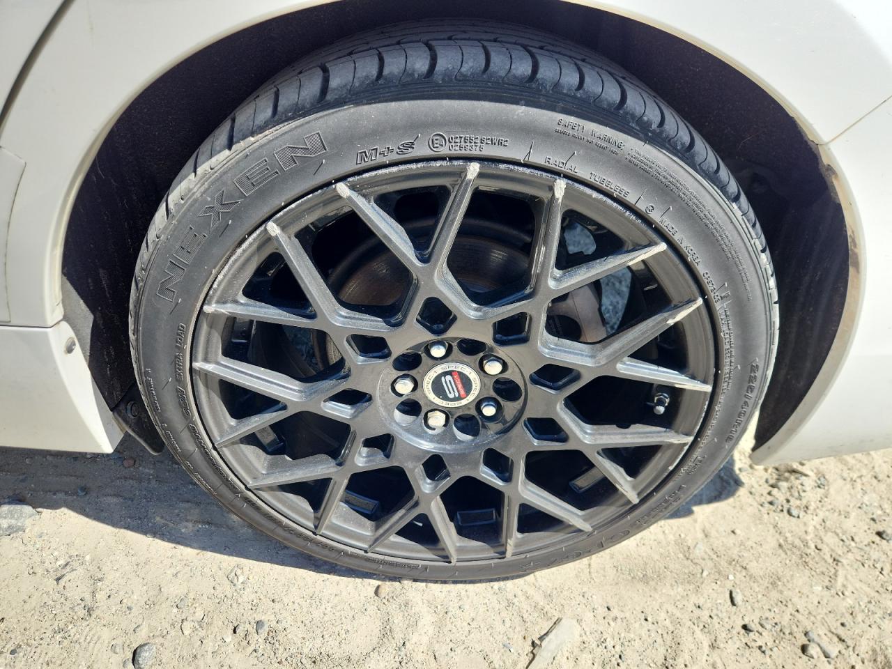 2015 Lexus Ct 200 White vin: JTHKD5BHXF2226054 Damage: Left Rear Wheel, Curb Rash, > 12 Inches