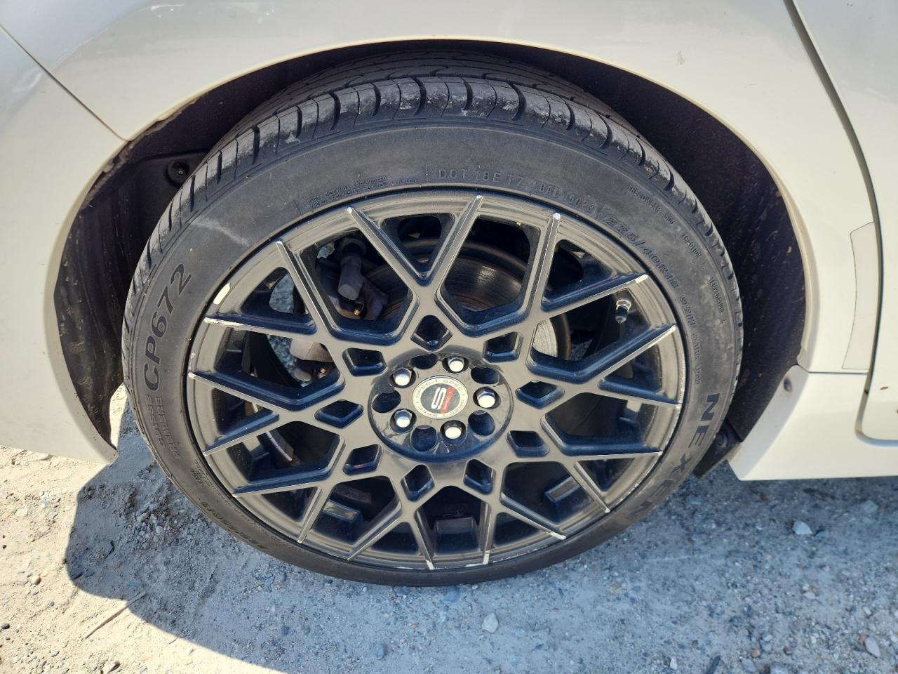 2015 Lexus Ct 200 White vin: JTHKD5BHXF2226054 Damage: Right Rear Wheel, Curb Rash, > 12 Inches