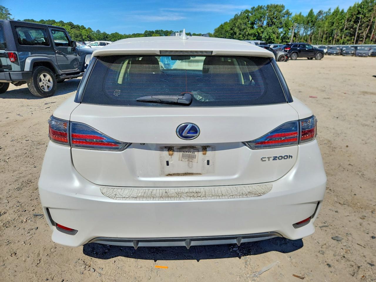 2015 Lexus Ct 200 White vin: JTHKD5BHXF2226054