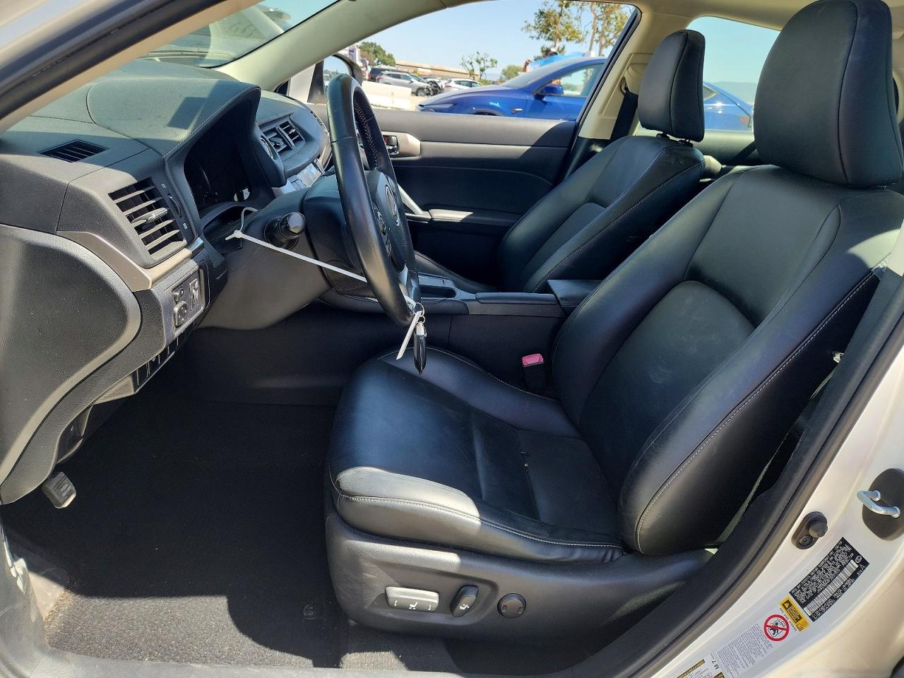 2015 Lexus Ct 200 Белый vin: JTHKD5BHXF2237376