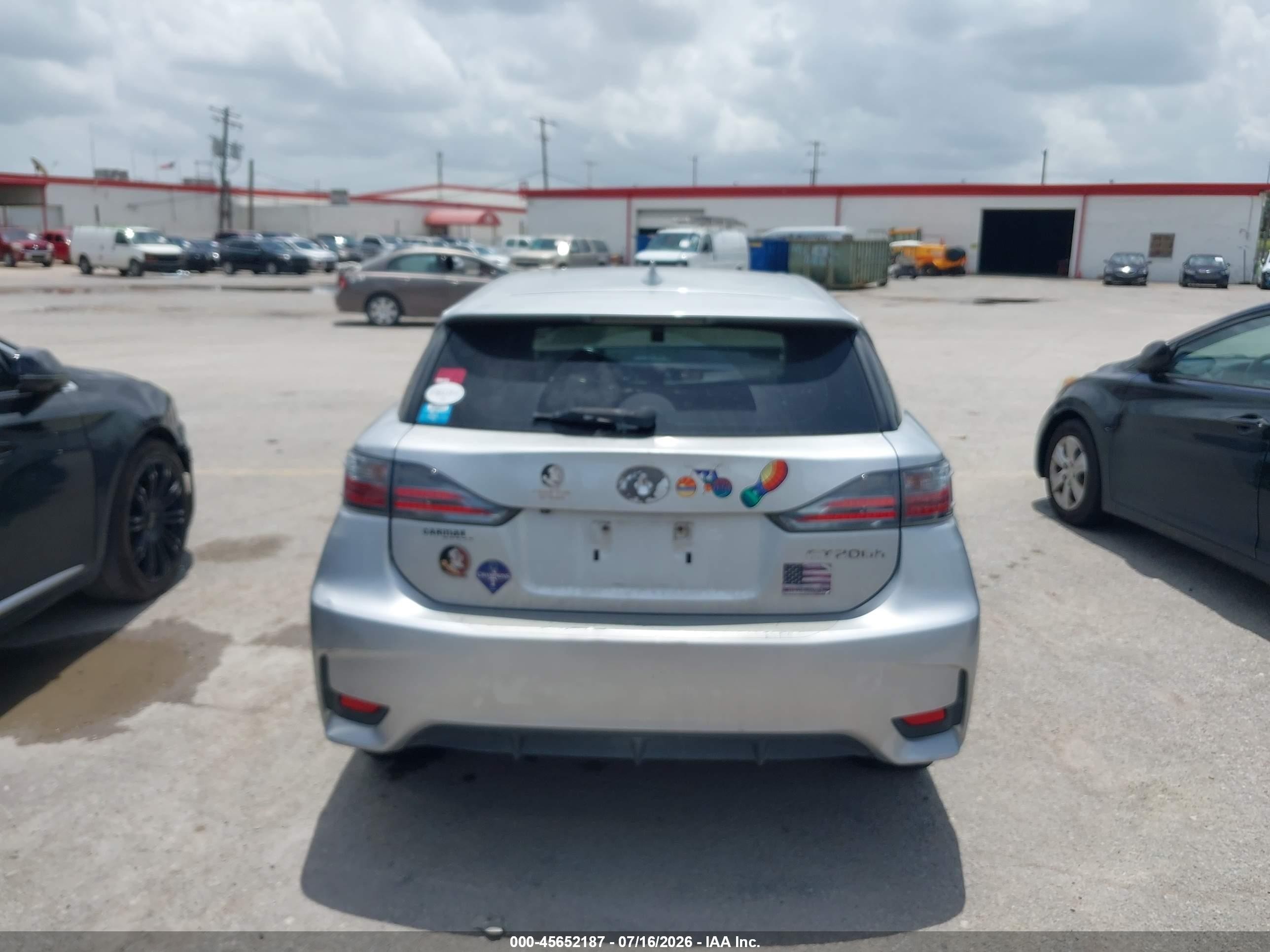 2015 Lexus Ct 200h   Silver vin: JTHKD5BHXF2245459