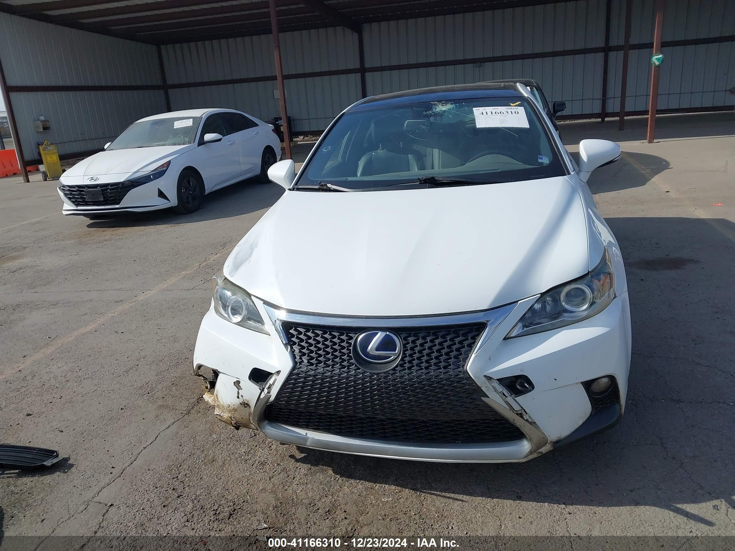 2015 Lexus Ct 200h   White vin: JTHKD5BHXF2249690