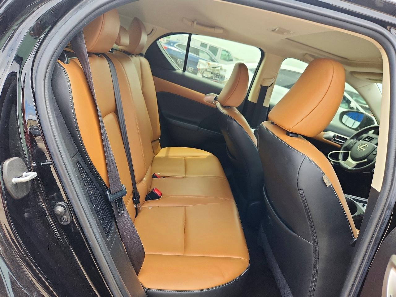 2015 Lexus Ct 200 Black vin: JTHKD5BHXF2250810